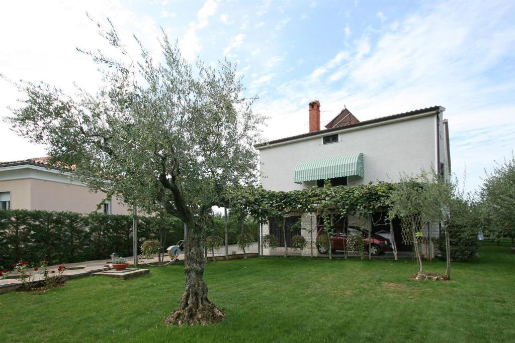 Apartments Bella Vista Umag Exterior photo